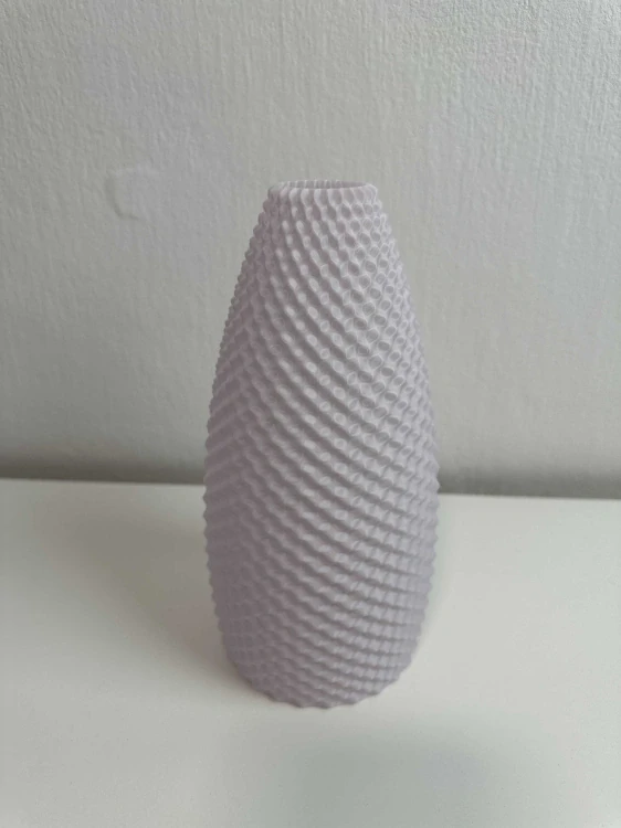 3D tištěná váza SISKA – moderní dekorace s jedinečným texturovaným vzorem