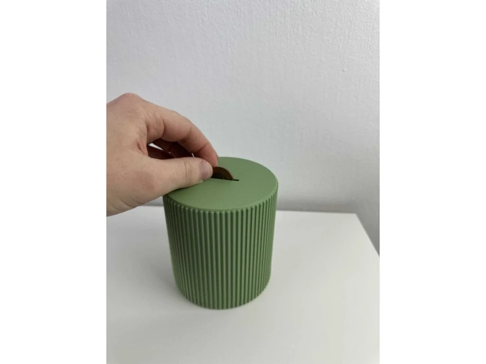 Designová pokladnička s jemným rýhováním